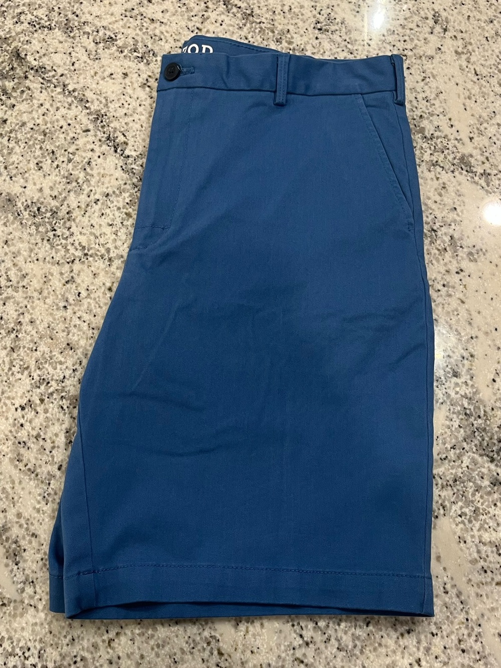 Izod Men's Blue Chino Golf Shorts 34” & 9.5” Inseam - Excellent